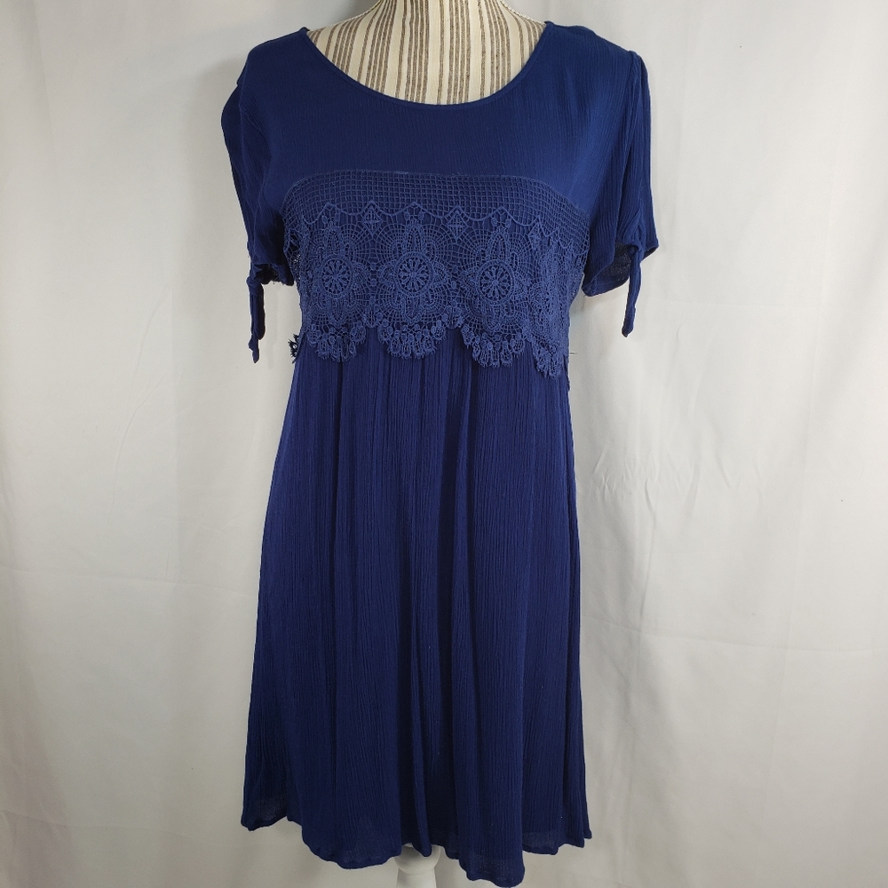 Almost Famous Blue Lace Accent Gauze Look Short Sleeve Dress Size Large